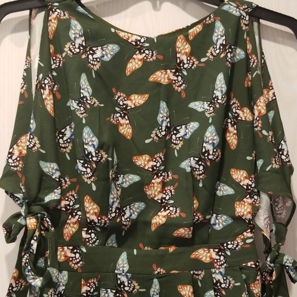 💕ADELYN RAE💕 Butterfly Print Cold Shoulder Sheath Dress Olive Green Small S - Picture 8 of 11
